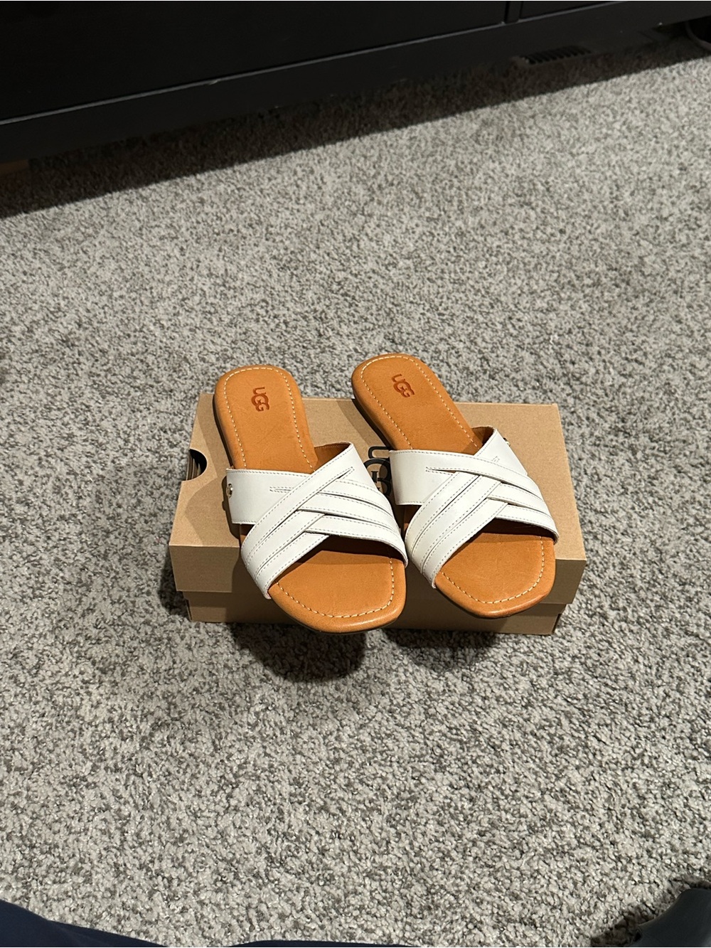 UGG Women's Cream Crisscross Leather Slide Sandal